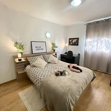 Votre Chaleureux Cocon Proche Aeroport & Transport Апартаменты